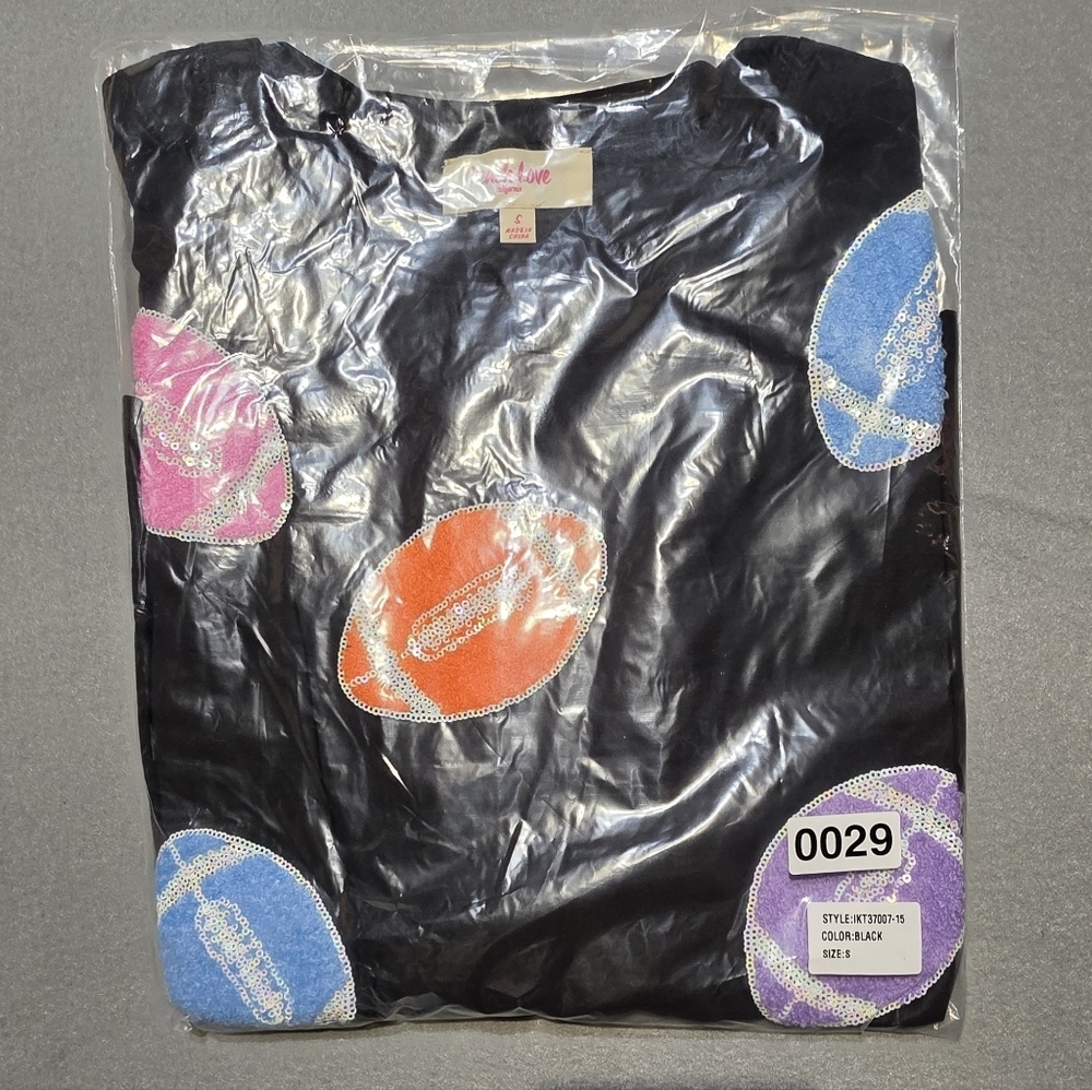 Peach Love Colorful Patch Football Oversized Women's Top New In Poly PTP 29 SM - Picture 7 of 7